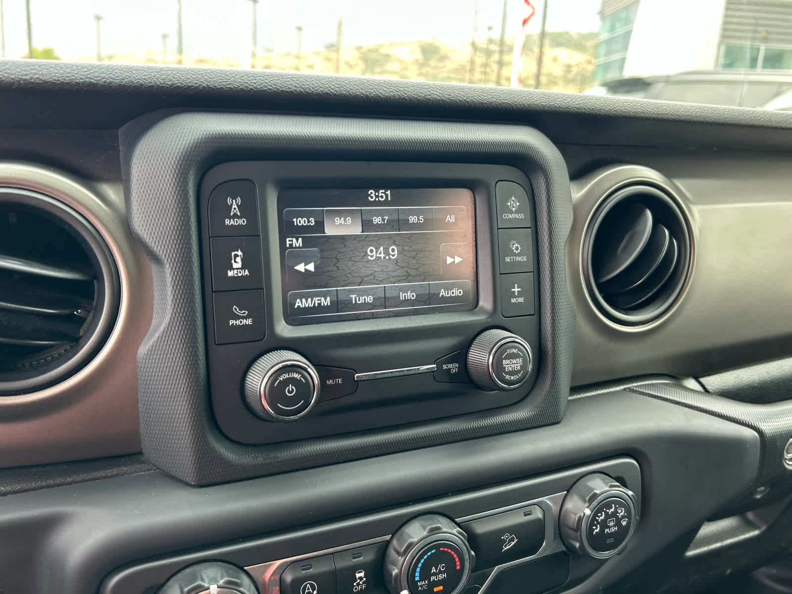 Used 2019 Jeep Wrangler Sport image 30