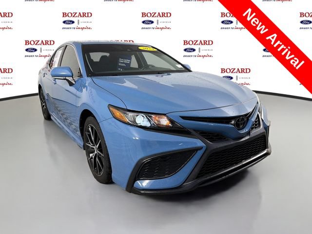 Used 2024 Toyota Camry SE