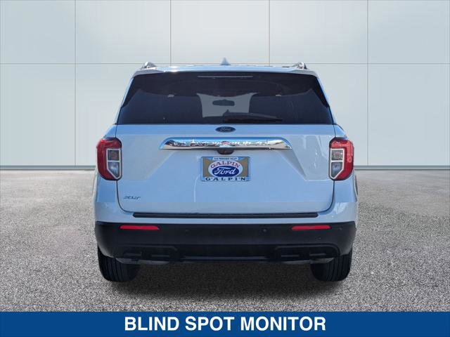 Certified 2021 Ford Explorer XLT image 3