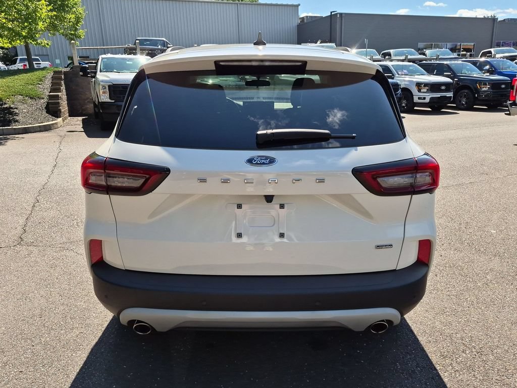 Certified 2023 Ford Escape SE FWD image 10