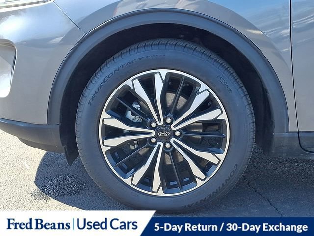 Certified 2022 Ford Escape SE w/ SE Sport Appearance Package image 28