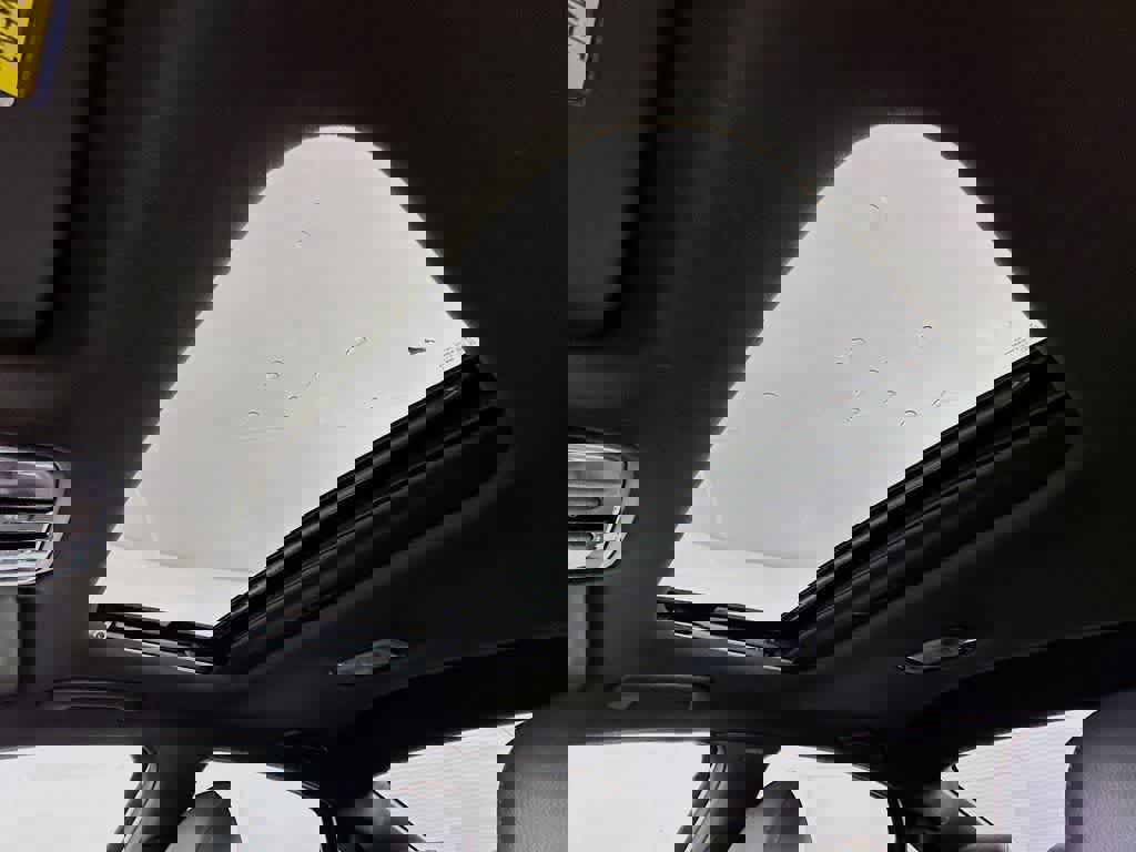 Used 2023 Kia Forte GT image 32