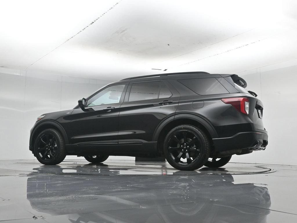 Certified 2023 Ford Explorer ST-Line RWD image 8