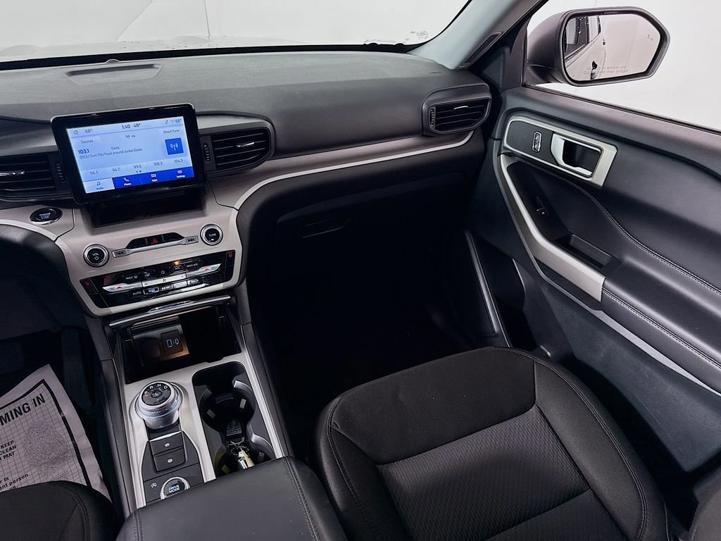 Certified 2023 Ford Explorer XLT image 13