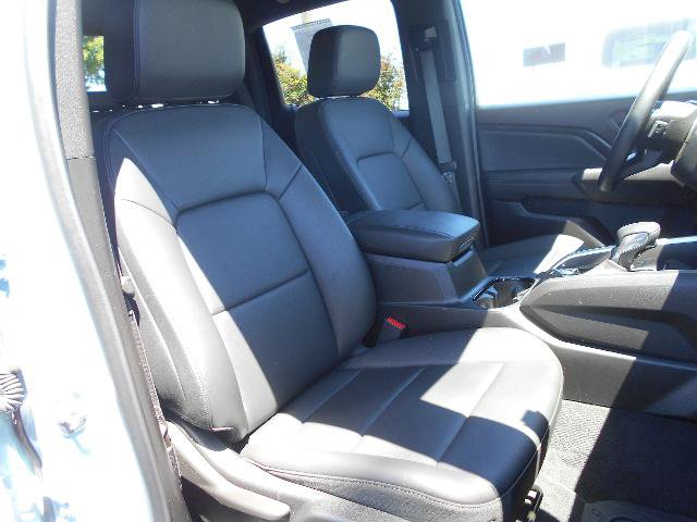 Used 2025 Chevrolet Colorado LT w/ LT Convenience Package AWD/4WD image 10