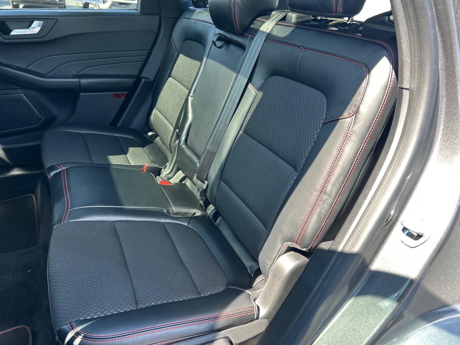 Certified 2023 Ford Escape ST-Line AWD/4WD image 10
