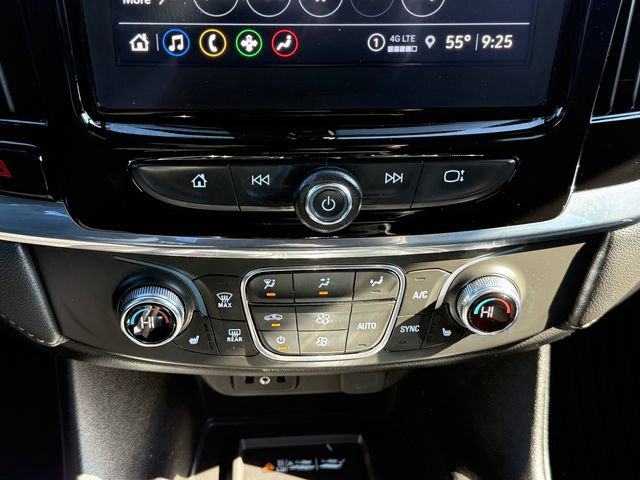 Used 2023 Chevrolet Traverse LT AWD/4WD image 12