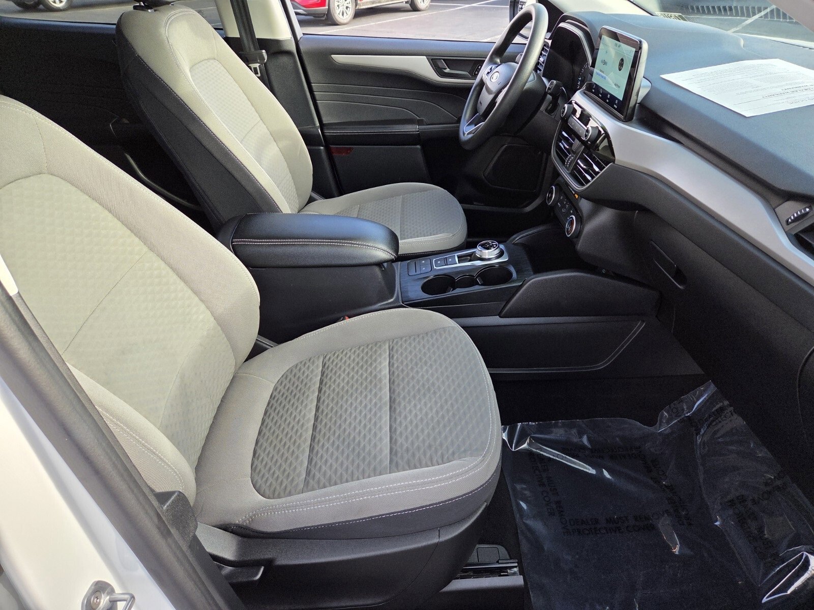 Certified 2022 Ford Escape SE w/ SE Sport Appearance Package image 15