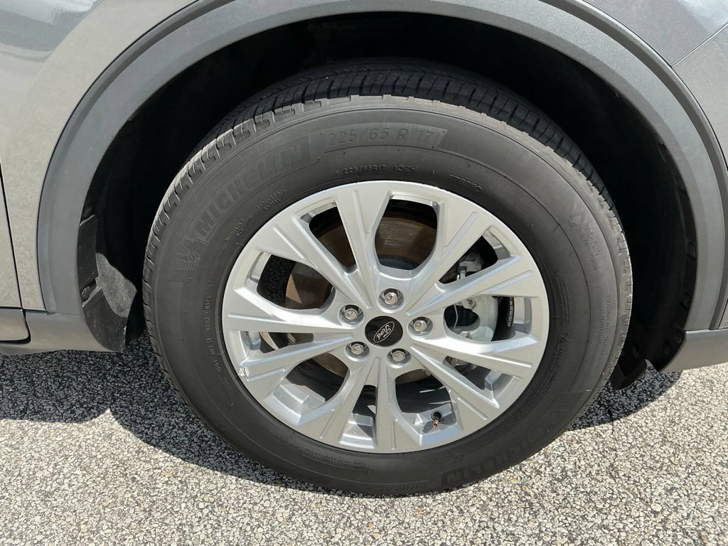 Certified 2025 Ford Escape Active FWD image 17