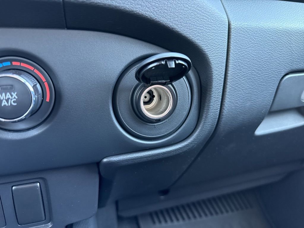 Used 2022 Nissan Frontier SV w/ Technology Package image 29