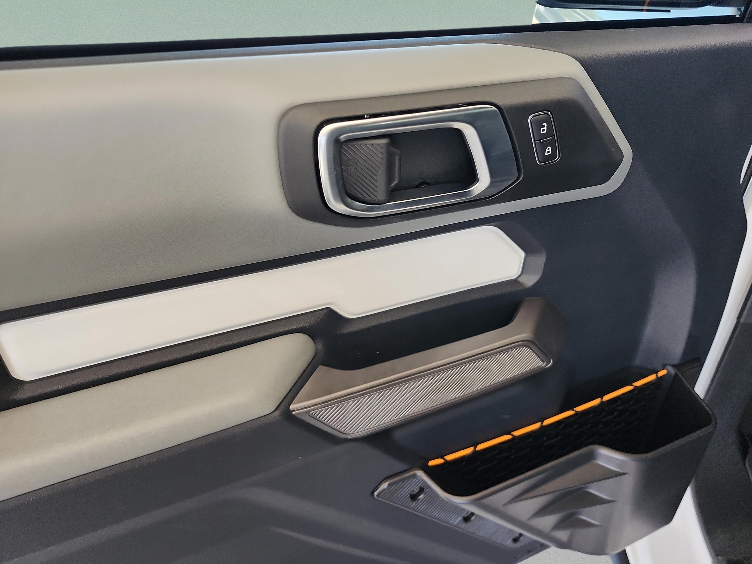 Certified 2022 Ford Bronco Badlands AWD/4WD image 16