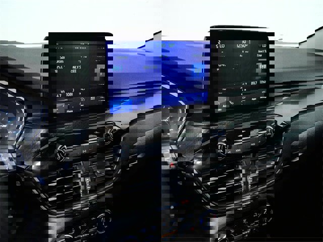 Certified 2022 Ford Escape SEL w/ Equipment Group 302A image 18