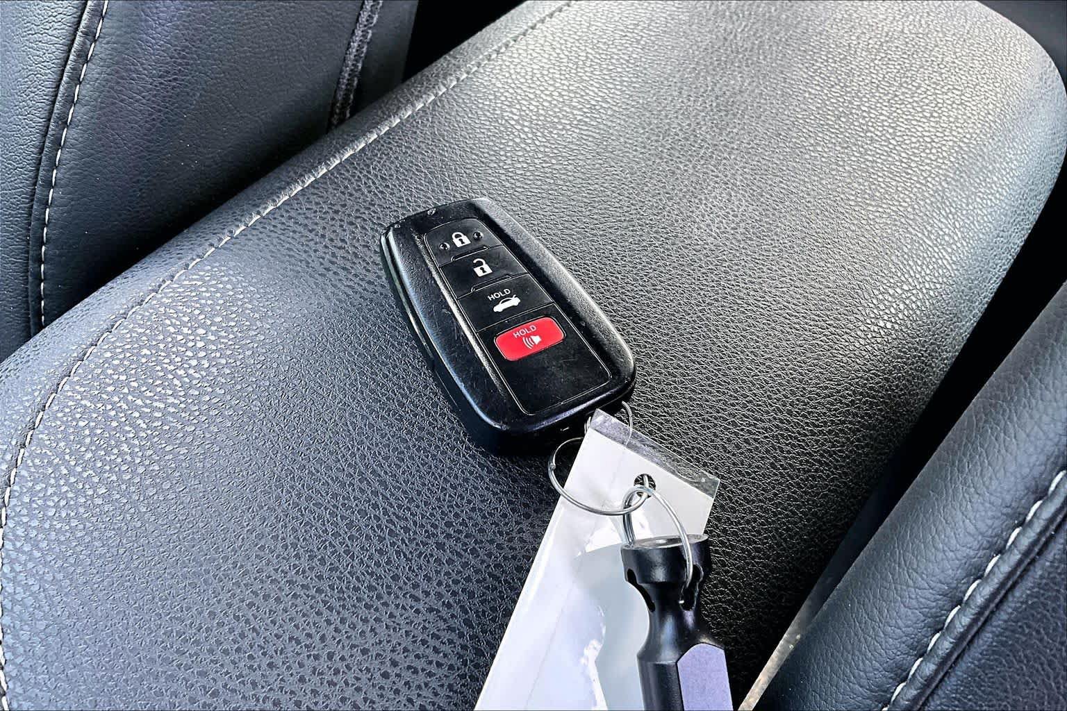 Used 2024 Toyota Camry XSE FWD image 15