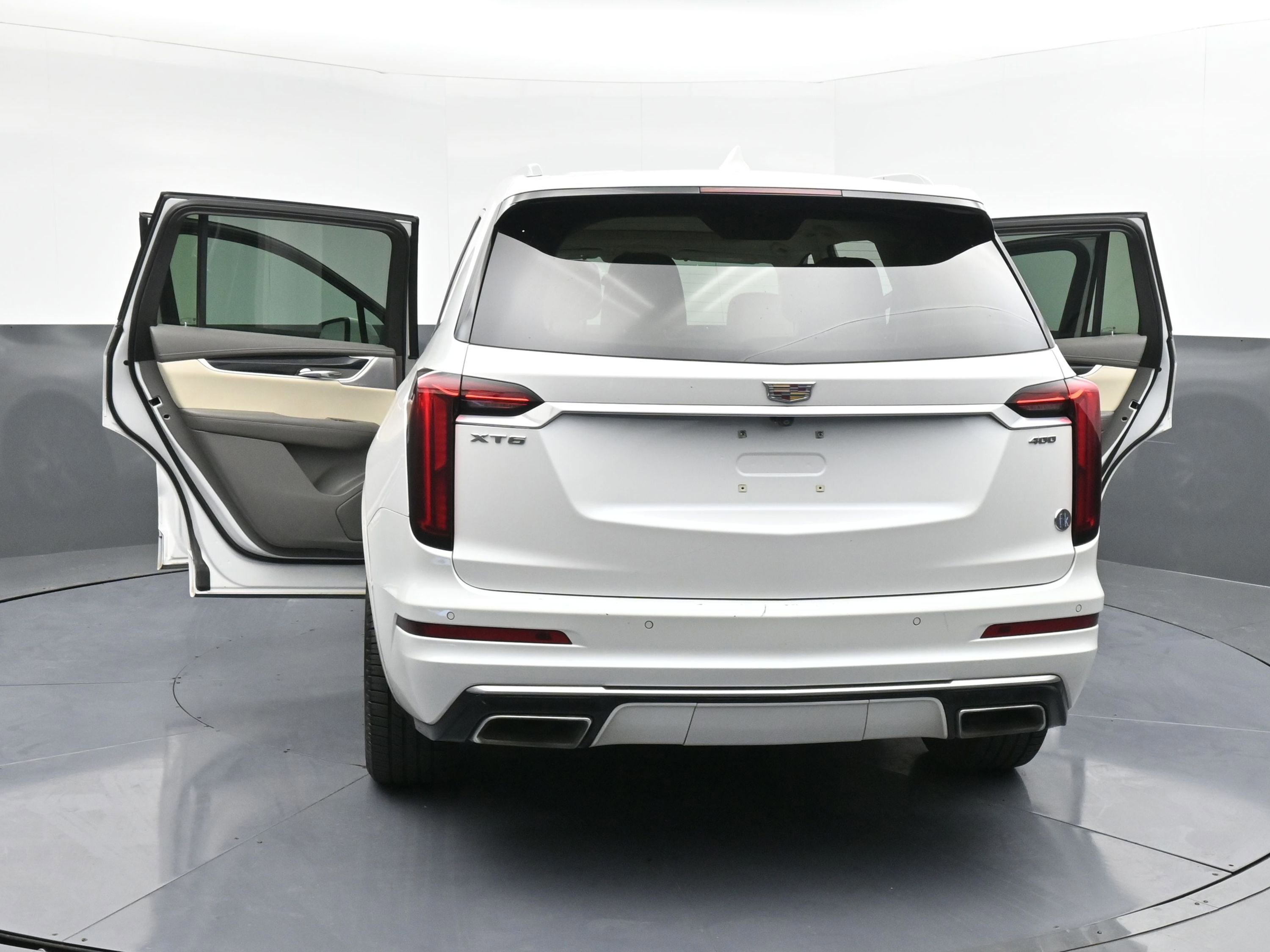 Used 2023 Cadillac XT6 Premium Luxury image 49