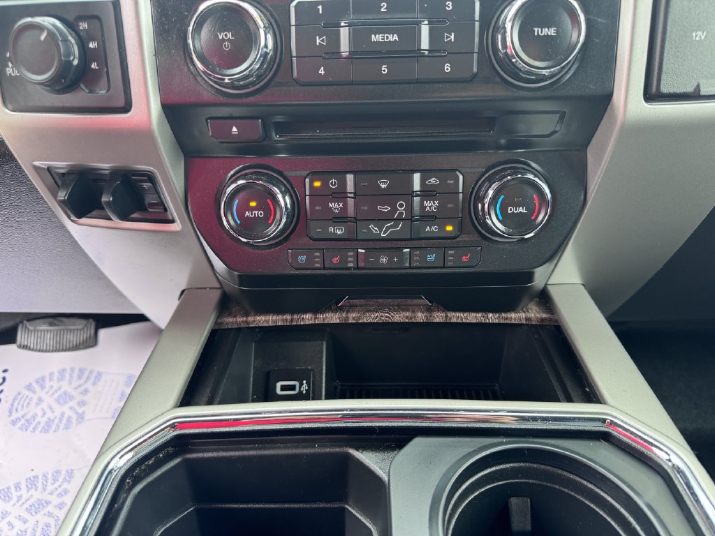 Certified 2017 Ford F250 Lariat w/ Lariat Value Package AWD/4WD image 24