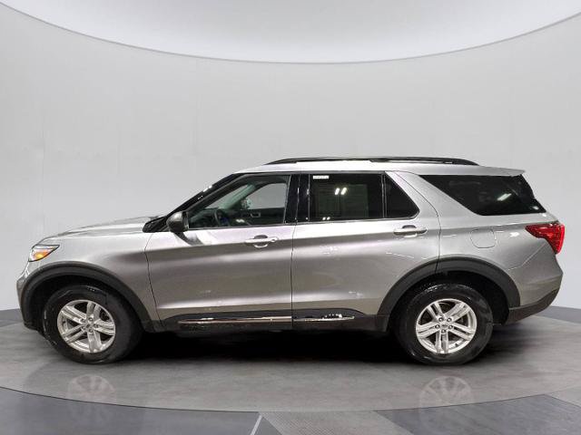 Certified 2024 Ford Explorer XLT w/ Equipment Group 202A AWD/4WD image 2