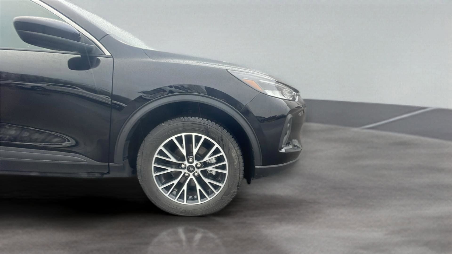 Certified 2023 Ford Escape SE FWD image 21