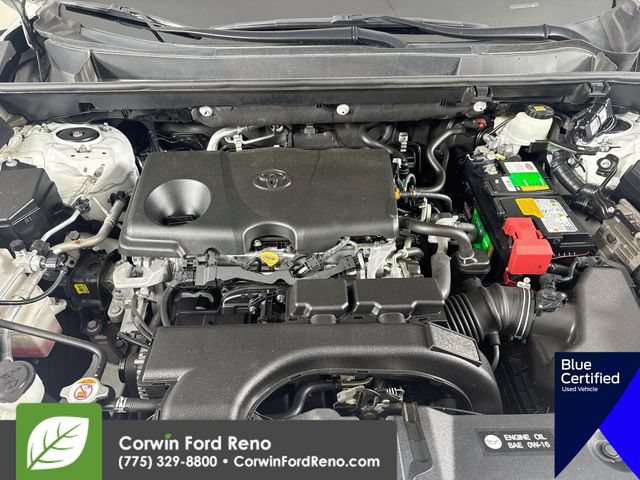 Used 2021 Toyota RAV4 XLE AWD/4WD image 30