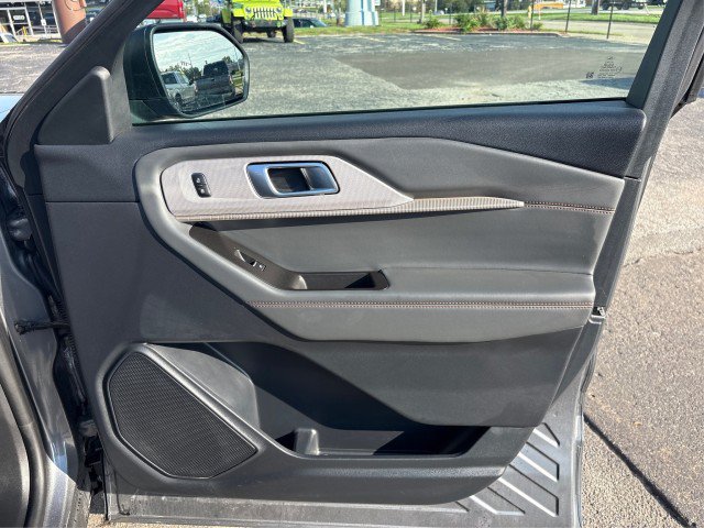 Certified 2025 Ford Explorer Active AWD/4WD image 20