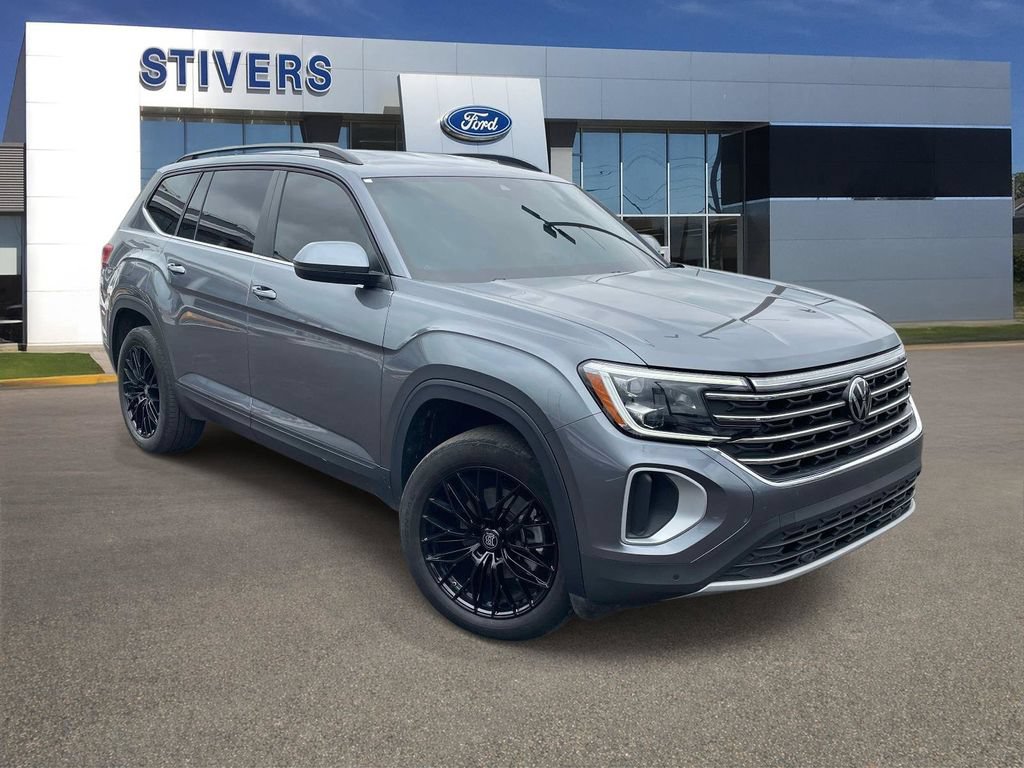 Used 2024 Volkswagen Atlas SE FWD image 1
