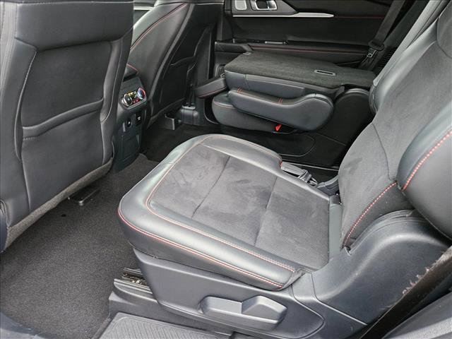 Certified 2025 Ford Explorer ST image 19