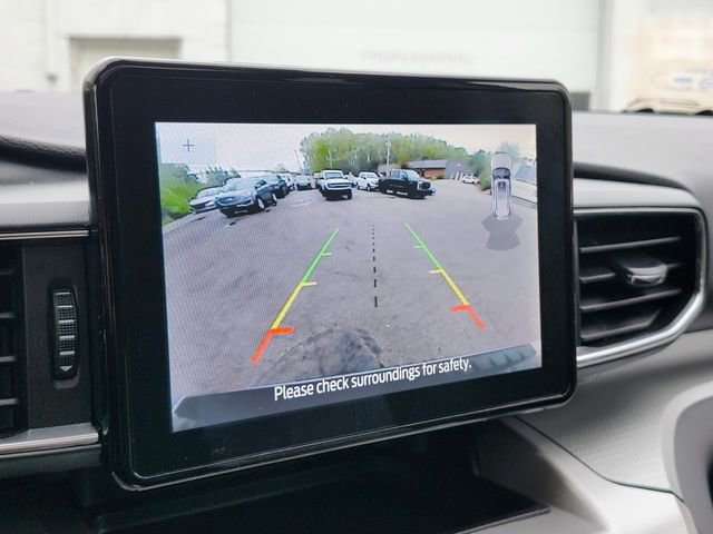Certified 2022 Ford Explorer XLT w/ Equipment Group 202A AWD/4WD image 24