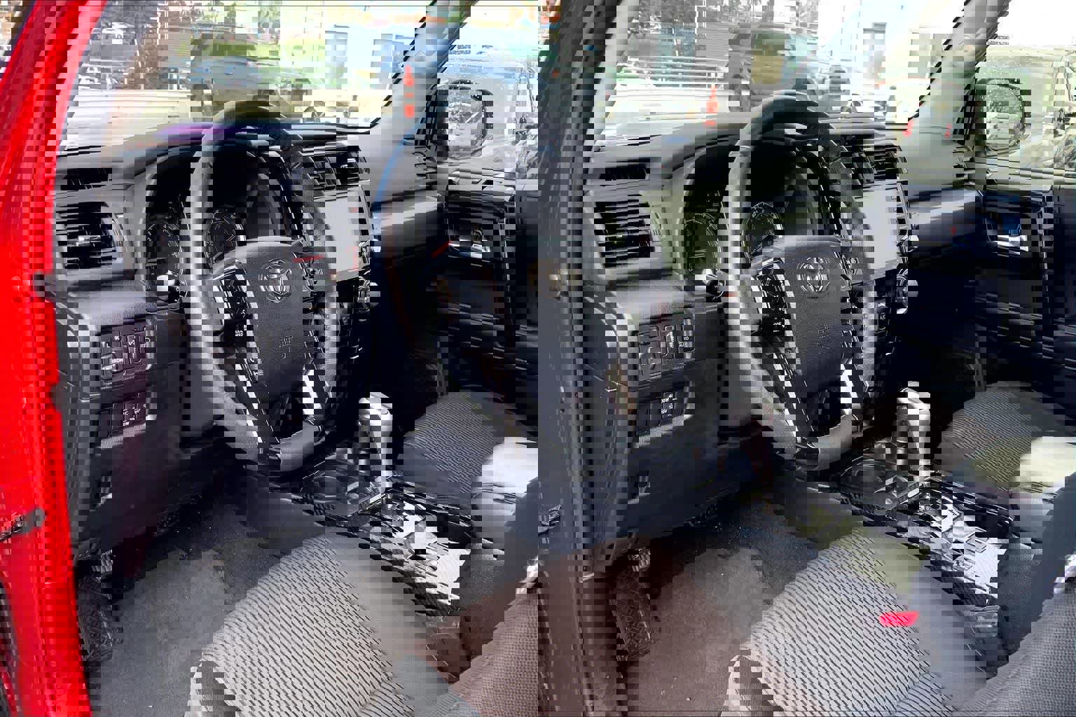 Used 2024 Toyota 4Runner TRD Off-Road image 8