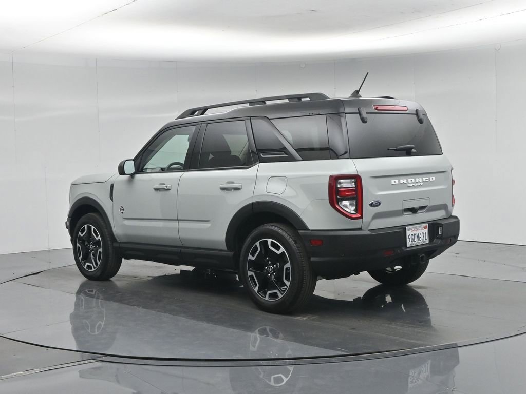 Certified 2023 Ford Bronco Sport Outer Banks w/ Tech Package AWD/4WD image 7