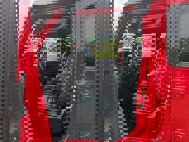 Used 2024 Jeep Wrangler Rubicon w/ Technology Group image 14