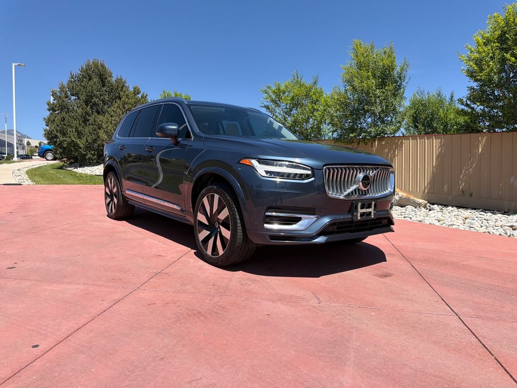 Used 2023 Volvo XC90 T8 Ultimate w/ Lounge Package AWD/4WD image 1