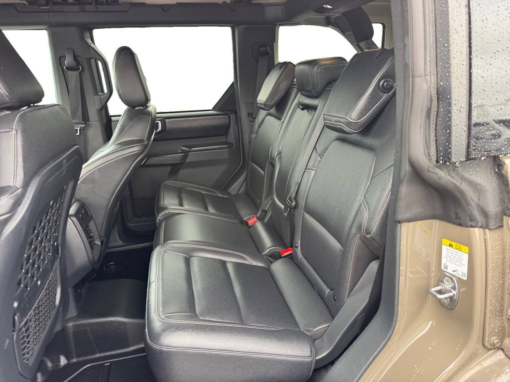 Certified 2025 Ford Bronco Badlands AWD/4WD image 18