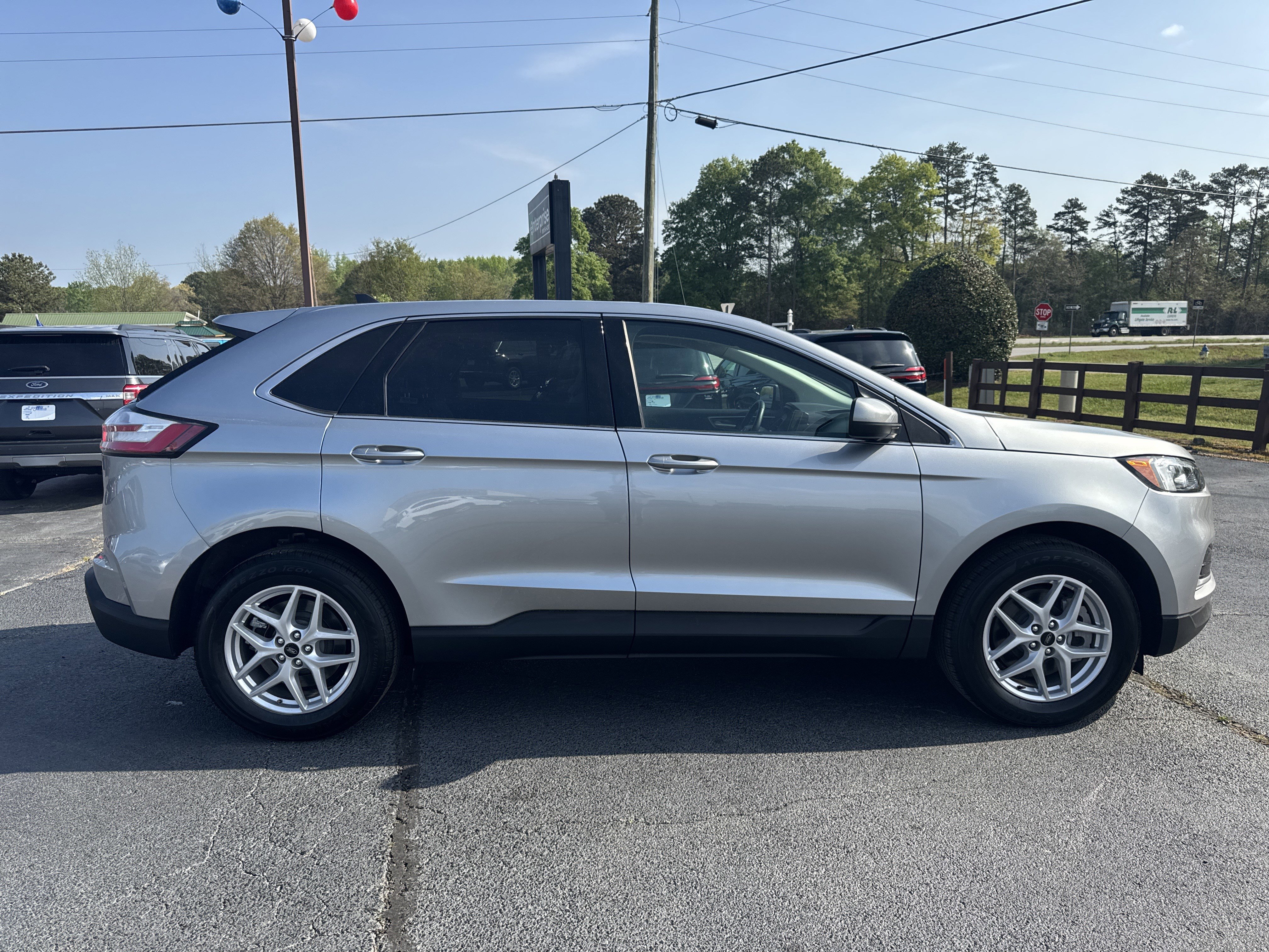 Certified 2024 Ford Edge SEL image 1