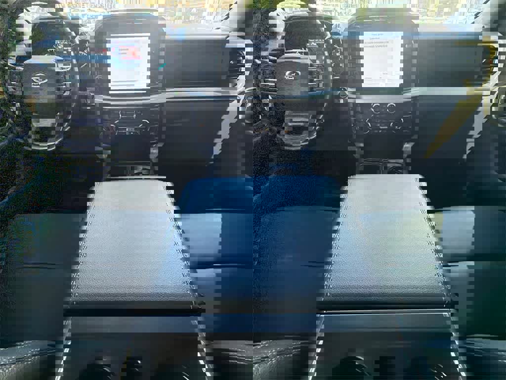 Certified 2022 Ford F150 XLT w/ Equipment Group 302A High image 18