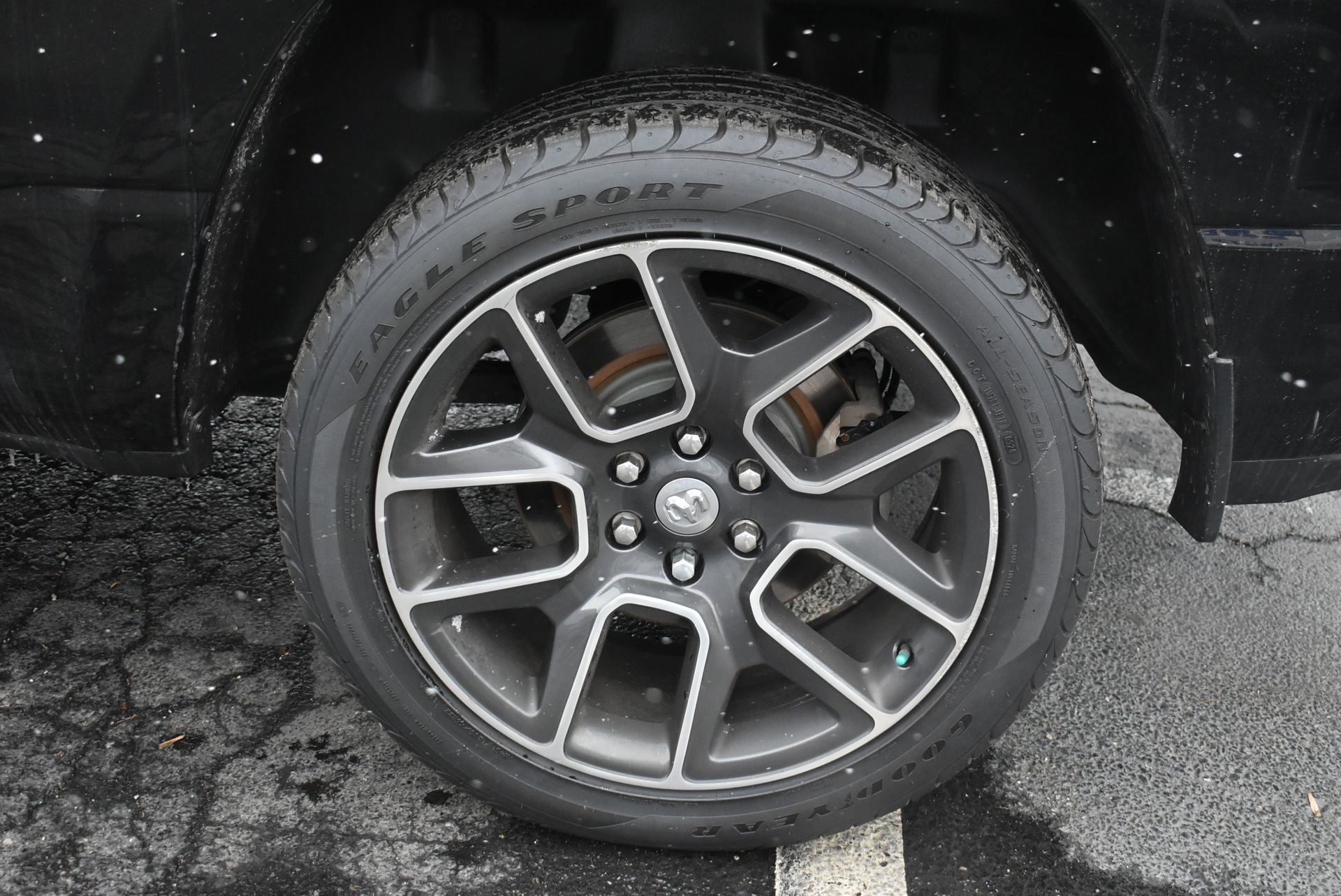 Used 2019 RAM 1500 Sport w/ Level 2 Equipment Group image 9