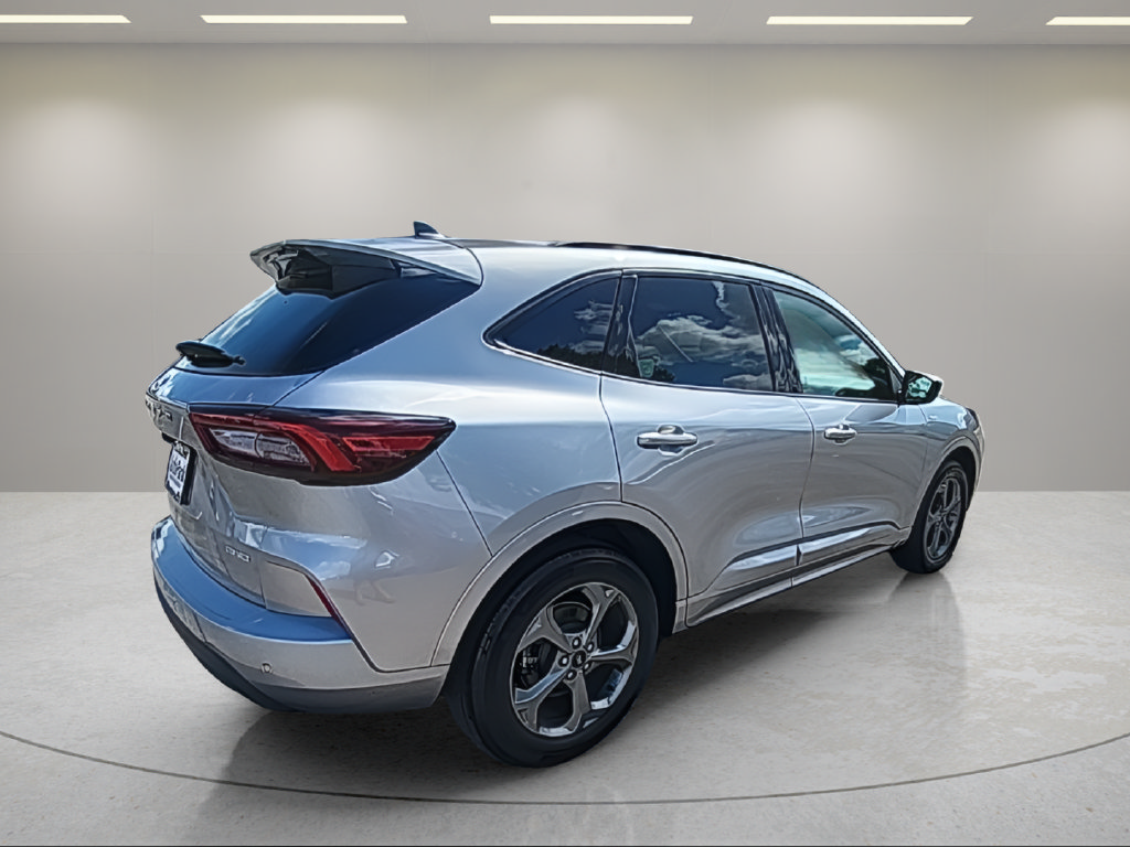 Certified 2023 Ford Escape ST-Line AWD/4WD image 8