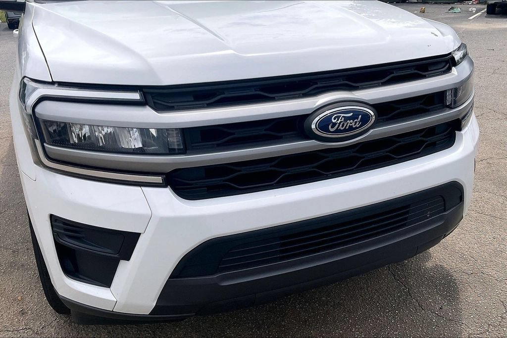 Certified 2022 Ford Expedition XLT RWD image 29