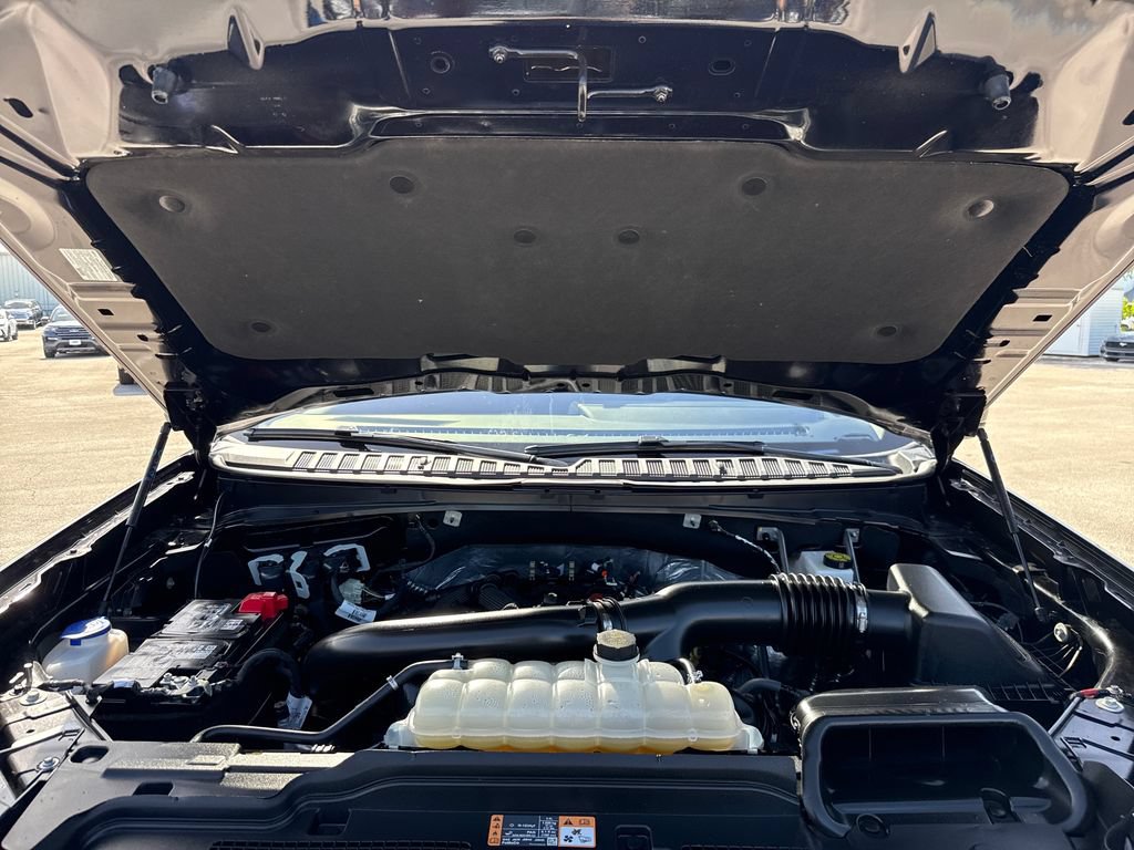 Certified 2025 Ford Expedition Active RWD image 33