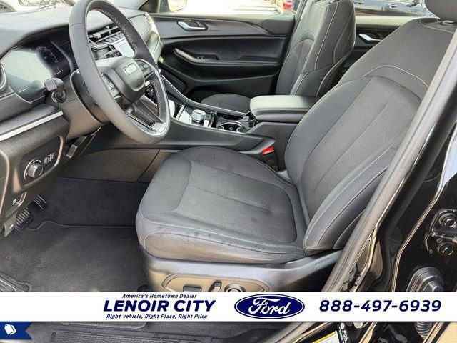 Used 2023 Jeep Grand Cherokee L Laredo image 10