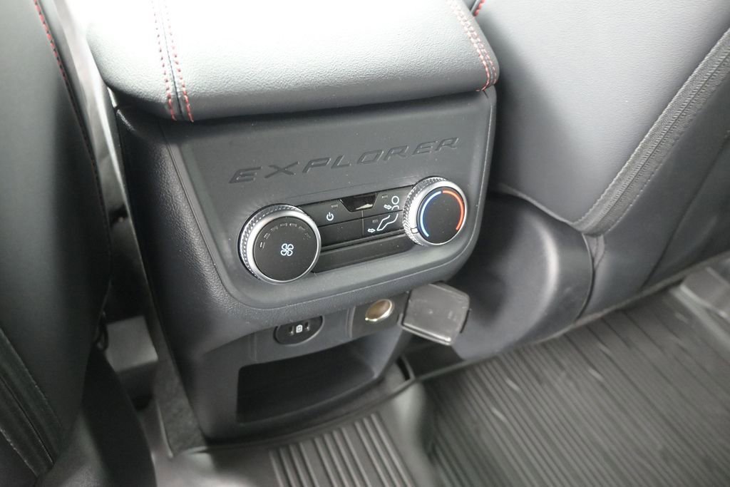 Certified 2025 Ford Explorer ST-Line RWD image 16