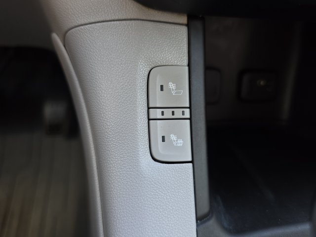 Used 2019 GMC Acadia SLT FWD image 25