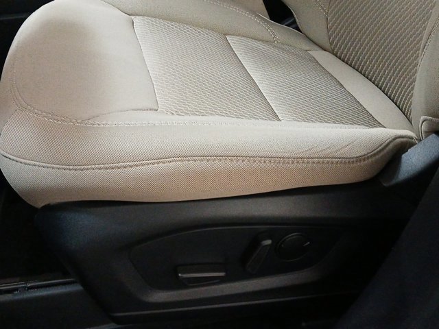 Certified 2022 Ford Explorer XLT image 21