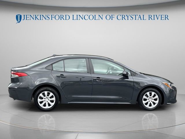 Used 2024 Toyota Corolla LE FWD image 2