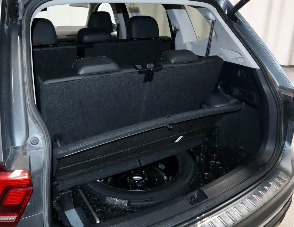 Used 2024 Volkswagen Tiguan Wolfsburg Edition image 13