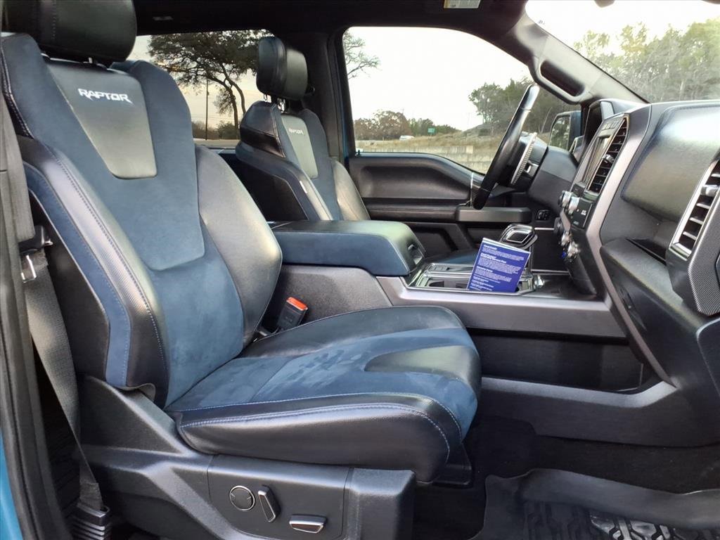 Certified 2019 Ford F150 Raptor w/ Equipment Group 802A Luxury image 8