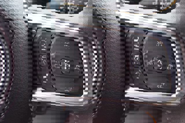 Used 2024 Jeep Wrangler Unlimited Sahara w/ Technology Group image 23