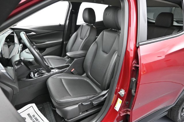 Used 2024 Buick Encore GX Sport Touring AWD/4WD image 11