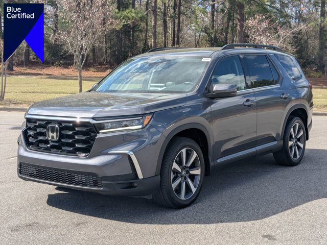 Used 2024 Honda Pilot Touring image 1