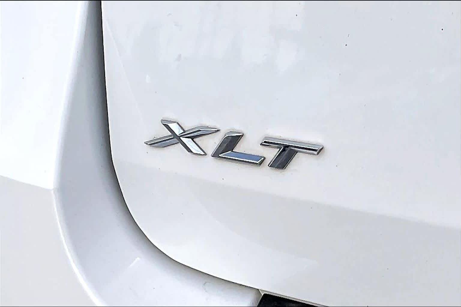 Certified 2020 Ford Explorer XLT w/ Equipment Group 202A AWD/4WD image 26