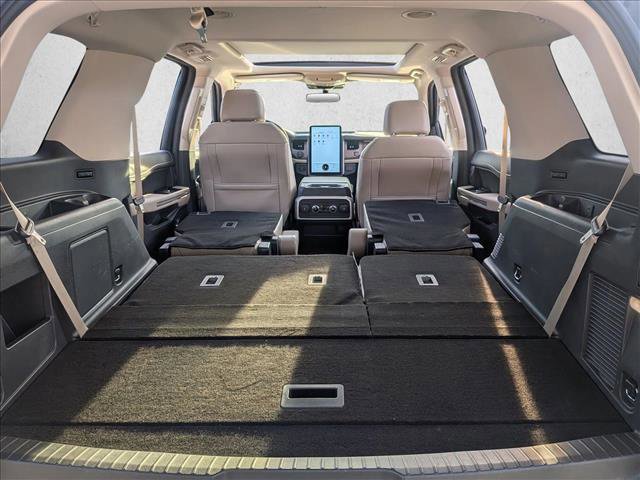 Certified 2023 Ford Expedition Limited image 9