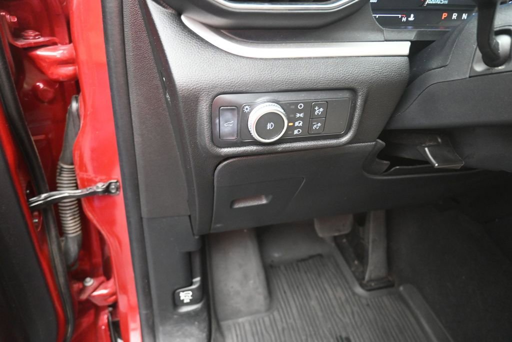 Certified 2022 Ford Explorer XLT w/ Equipment Group 202A RWD image 13